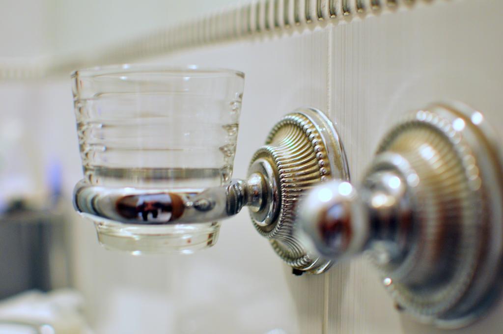 Large Double Room,272746349:JPEG